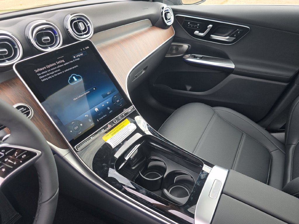 New 2027 Mercedes-Benz GLC 300 4MATIC image 31