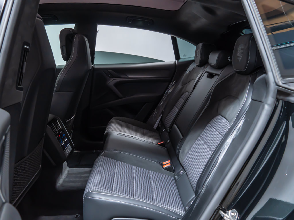 New 2026 Porsche Cayenne Turbo AWD/4WD image 29