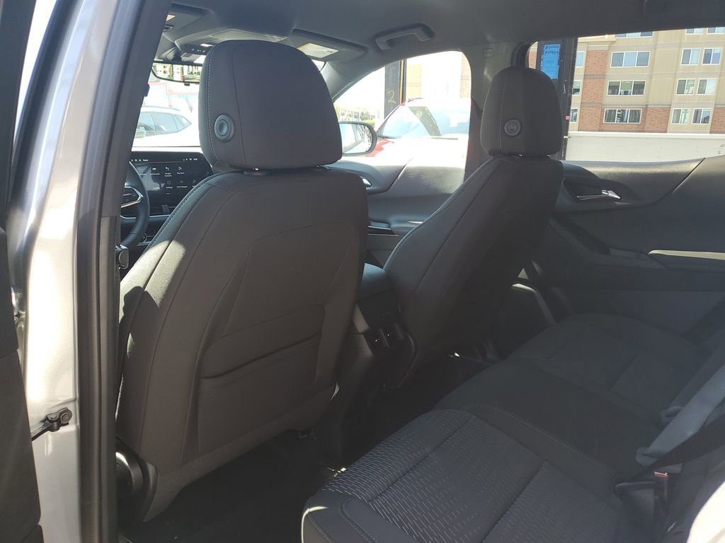 New 2026 Chevrolet Equinox LT image 14