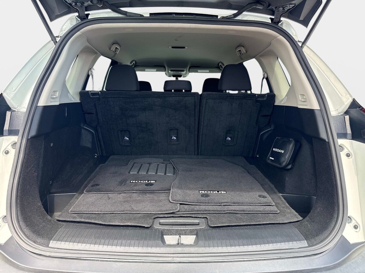 Used 2023 Nissan Rogue S FWD image 9