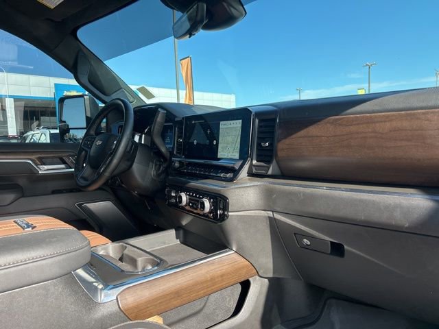 Certified 2025 Chevrolet Silverado 2500 High Country w/ Technology Package image 33