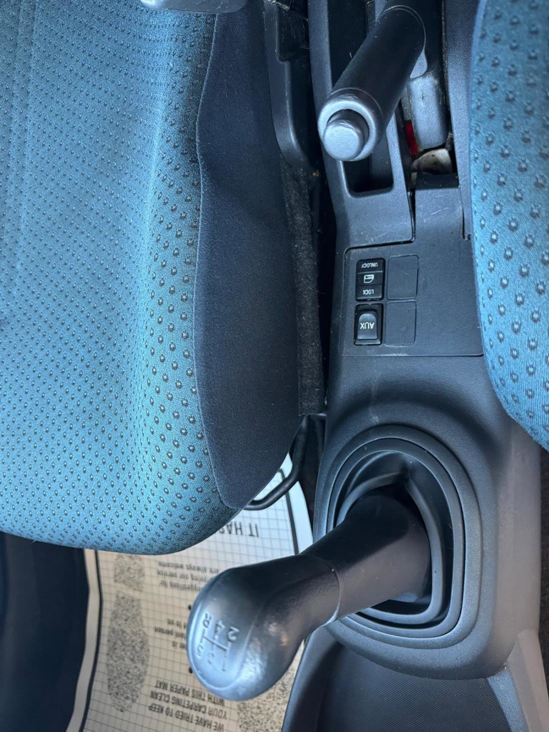 Used 2007 Toyota Yaris 2-Door Hatchback image 12