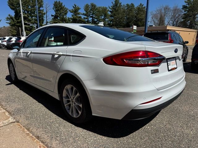 Used 2020 Ford Fusion SE FWD image 5