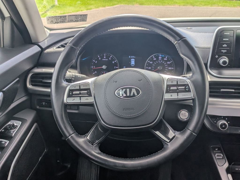 Used 2020 Kia Telluride S w/ S 8 Passenger Seating Package image 12