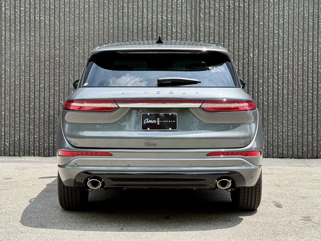 New 2025 Lincoln Corsair Grand Touring AWD/4WD image 4