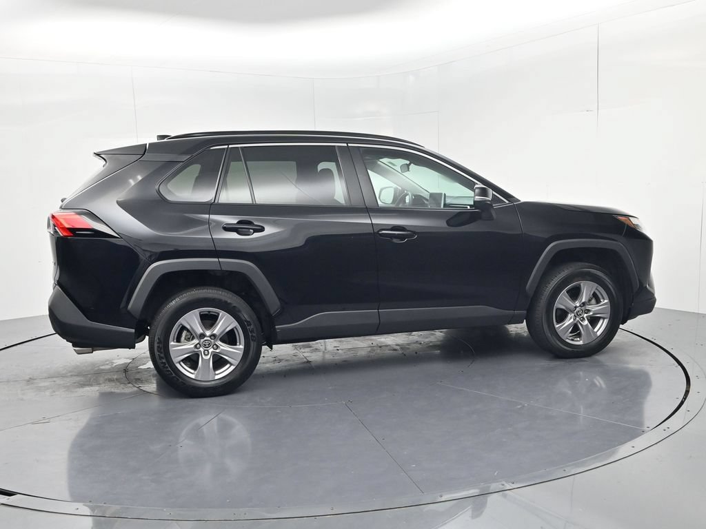 Used 2025 Toyota RAV4 XLE FWD image 8