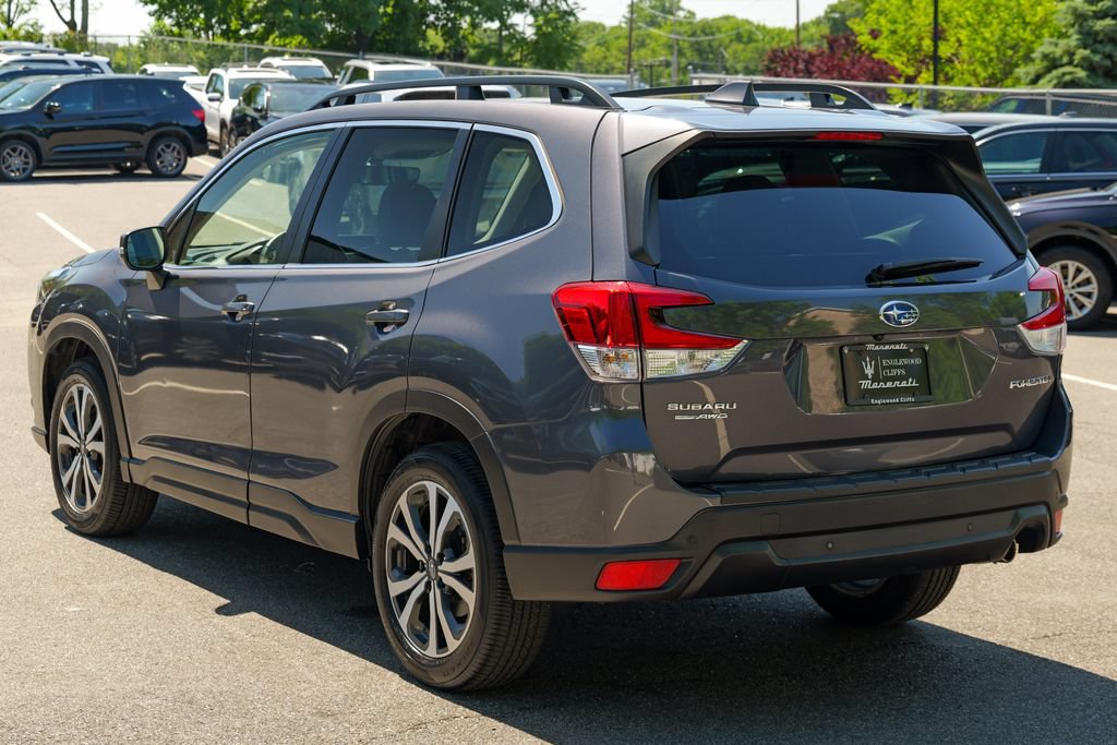 Used 2023 Subaru Forester Limited AWD/4WD image 5