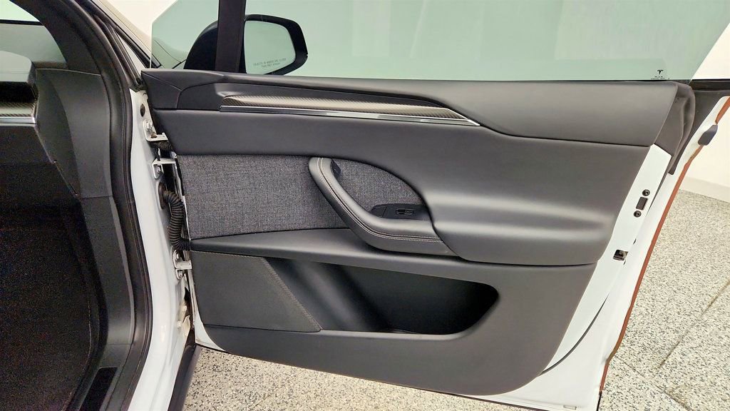 Used 2022 Tesla Model X Plaid AWD/4WD image 32