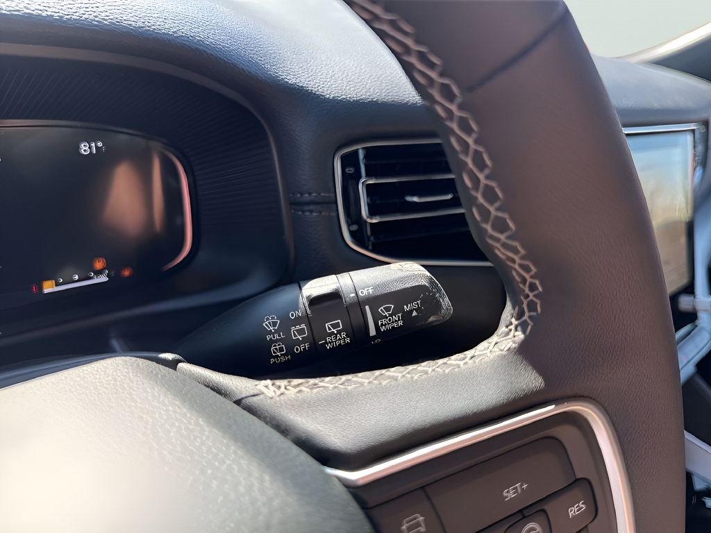 New 2026 Jeep Grand Wagoneer L 2WD image 34
