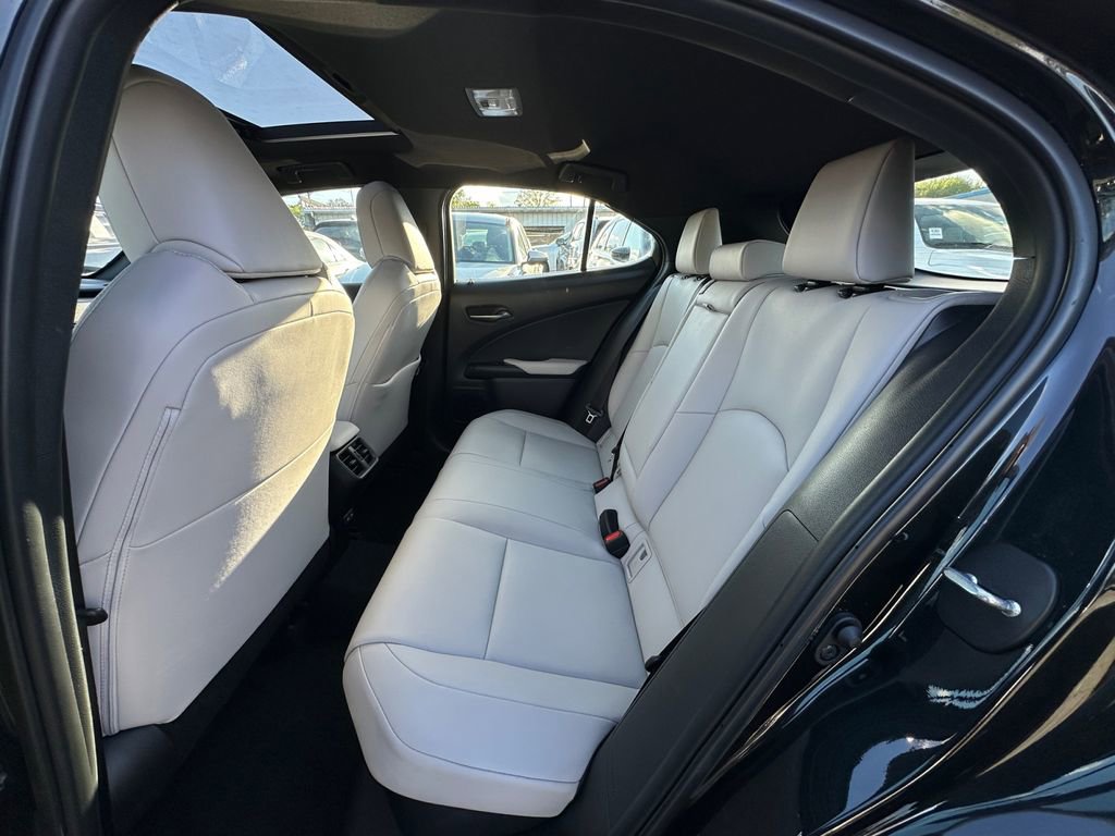 Used 2023 Lexus UX 250h FWD w/ Accessory Package (Z2) image 25