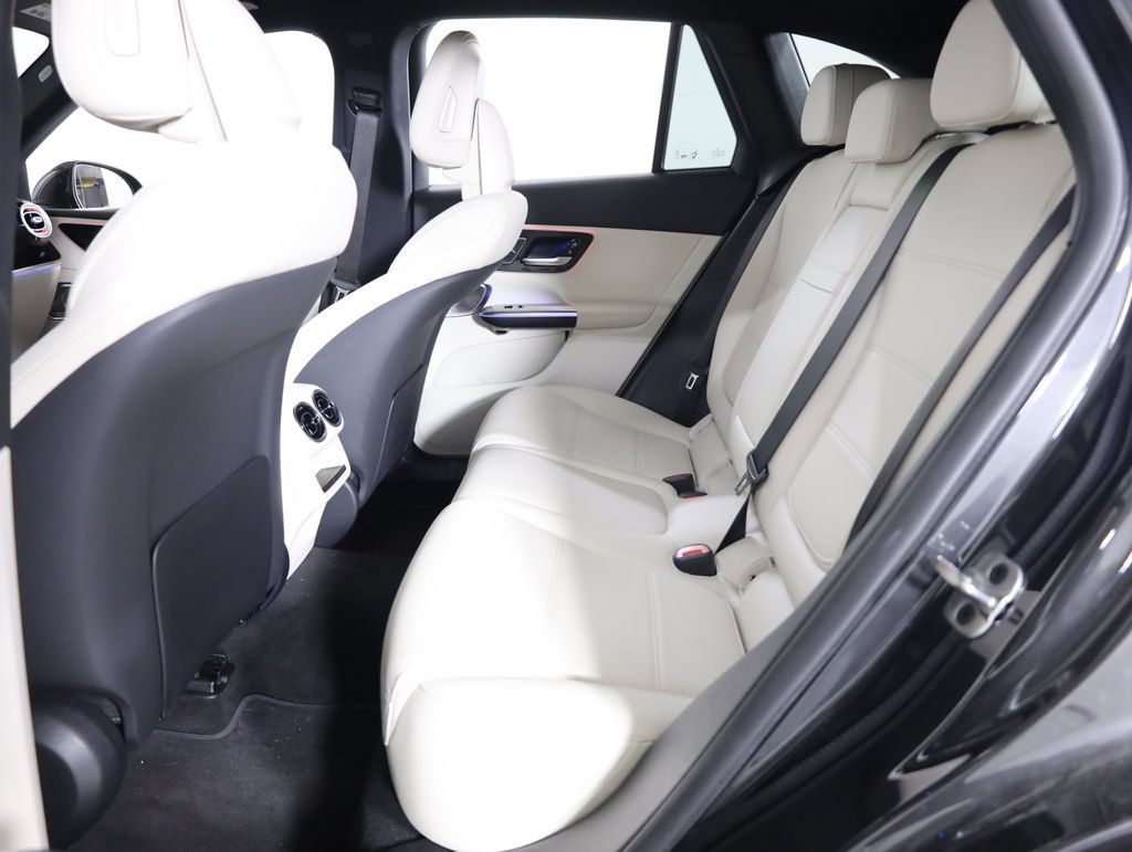 Used 2026 Mercedes-Benz GLC 300 4MATIC image 50