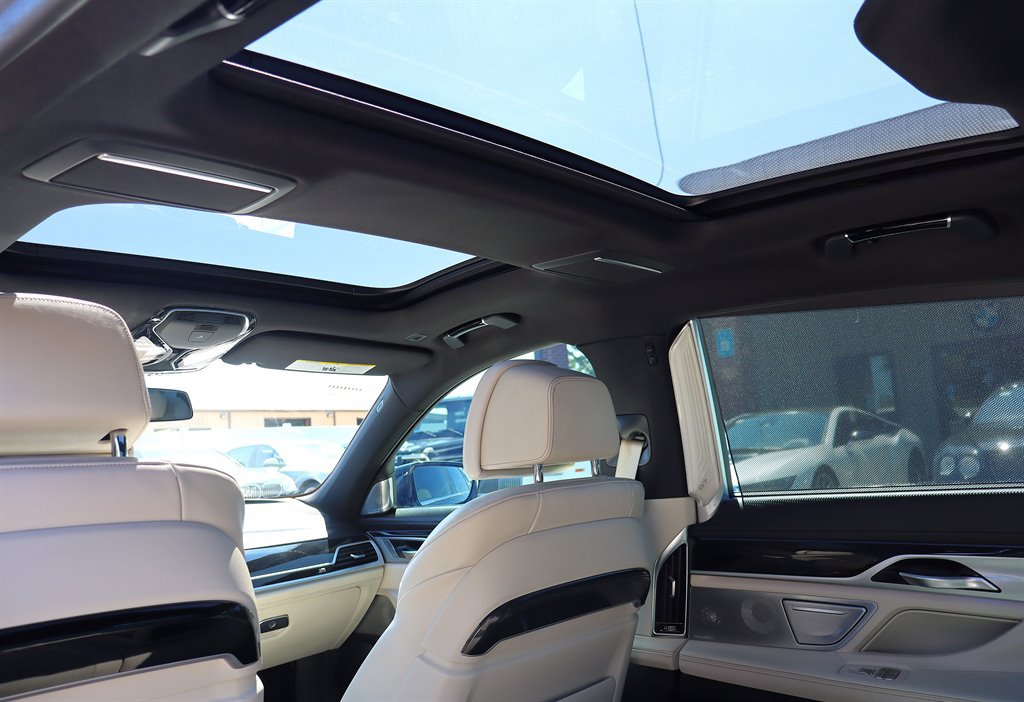 Used 2020 BMW ALPINA B7 xDrive w/ Luxury Rear Seating Package AWD/4WD image 38