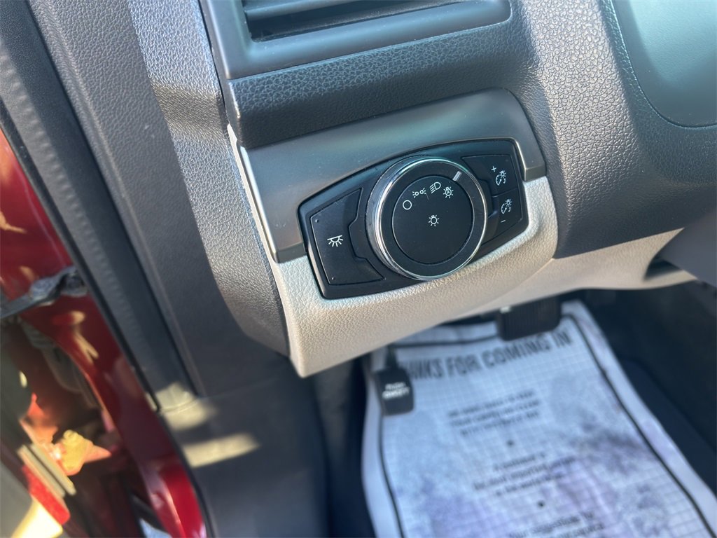 Used 2015 Ford Explorer Base image 14