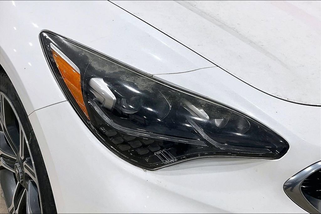 Used 2018 Kia Stinger Premium RWD image 28