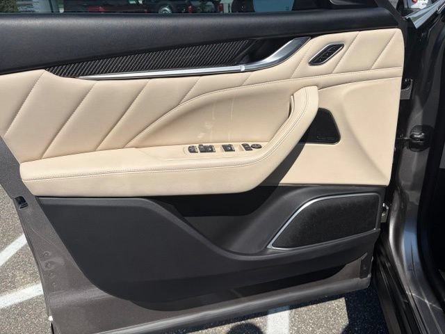 Used 2022 Maserati Levante Modena AWD/4WD image 23