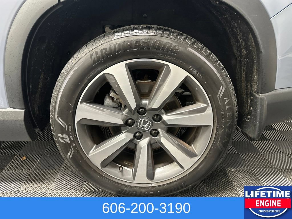 Used 2024 Honda Pilot Elite image 11