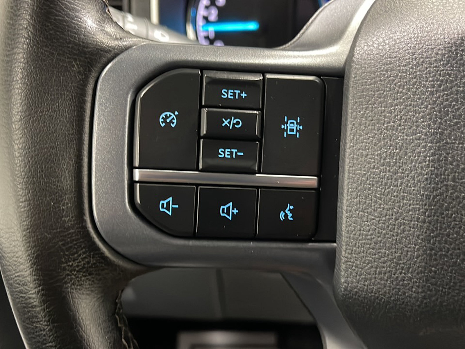 Used 2023 Ford F150 XLT w/ Equipment Group 301A Mid AWD/4WD image 6