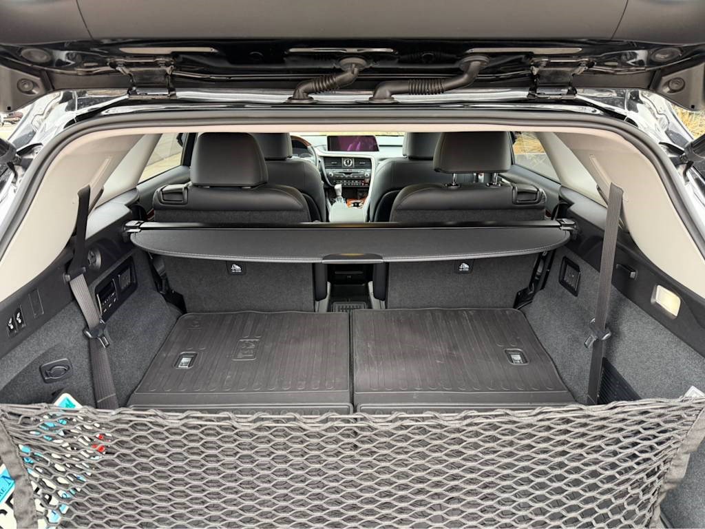 Used 2018 Lexus RX 350L w/ Premium Package image 15