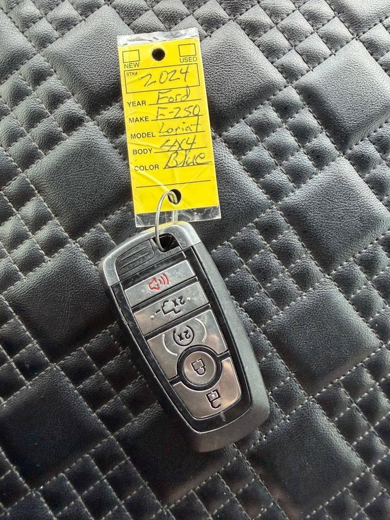 Used 2024 Ford F250 Lariat AWD/4WD image 33