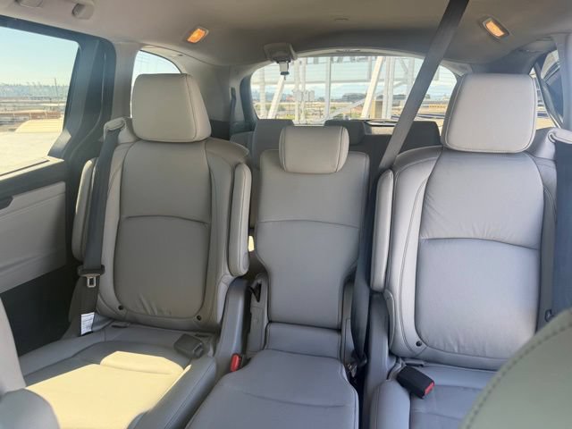 Certified 2024 Honda Odyssey EX-L image 16