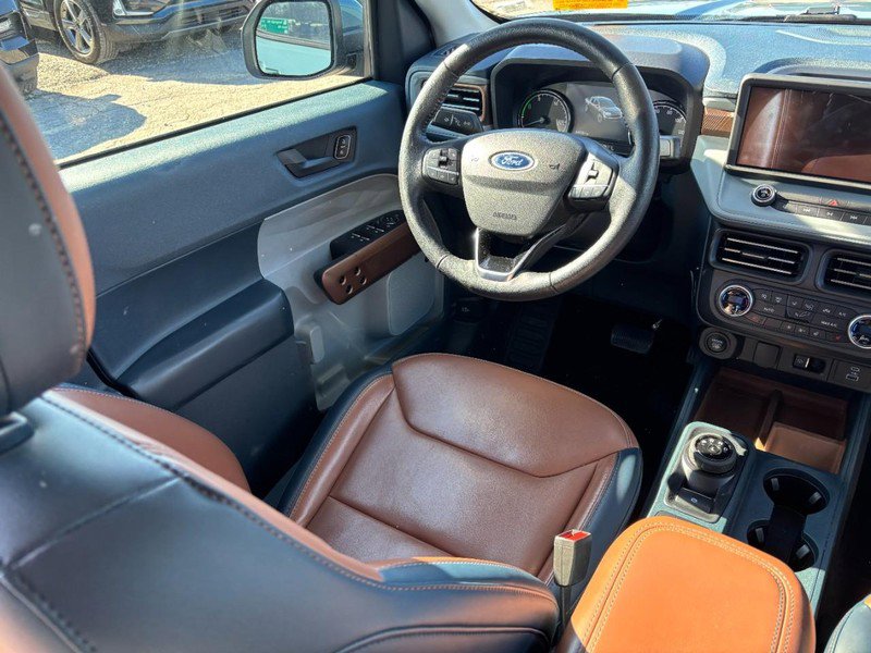 Used 2022 Ford Maverick Lariat w/ Lariat Luxury Package image 13