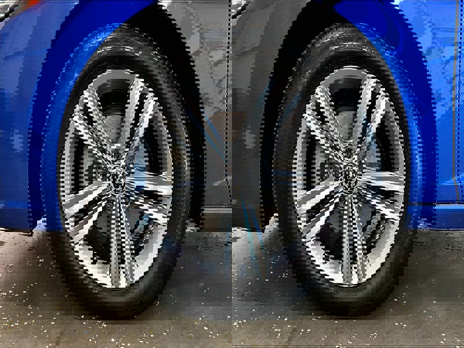 Used 2024 Volkswagen Jetta SE image 11