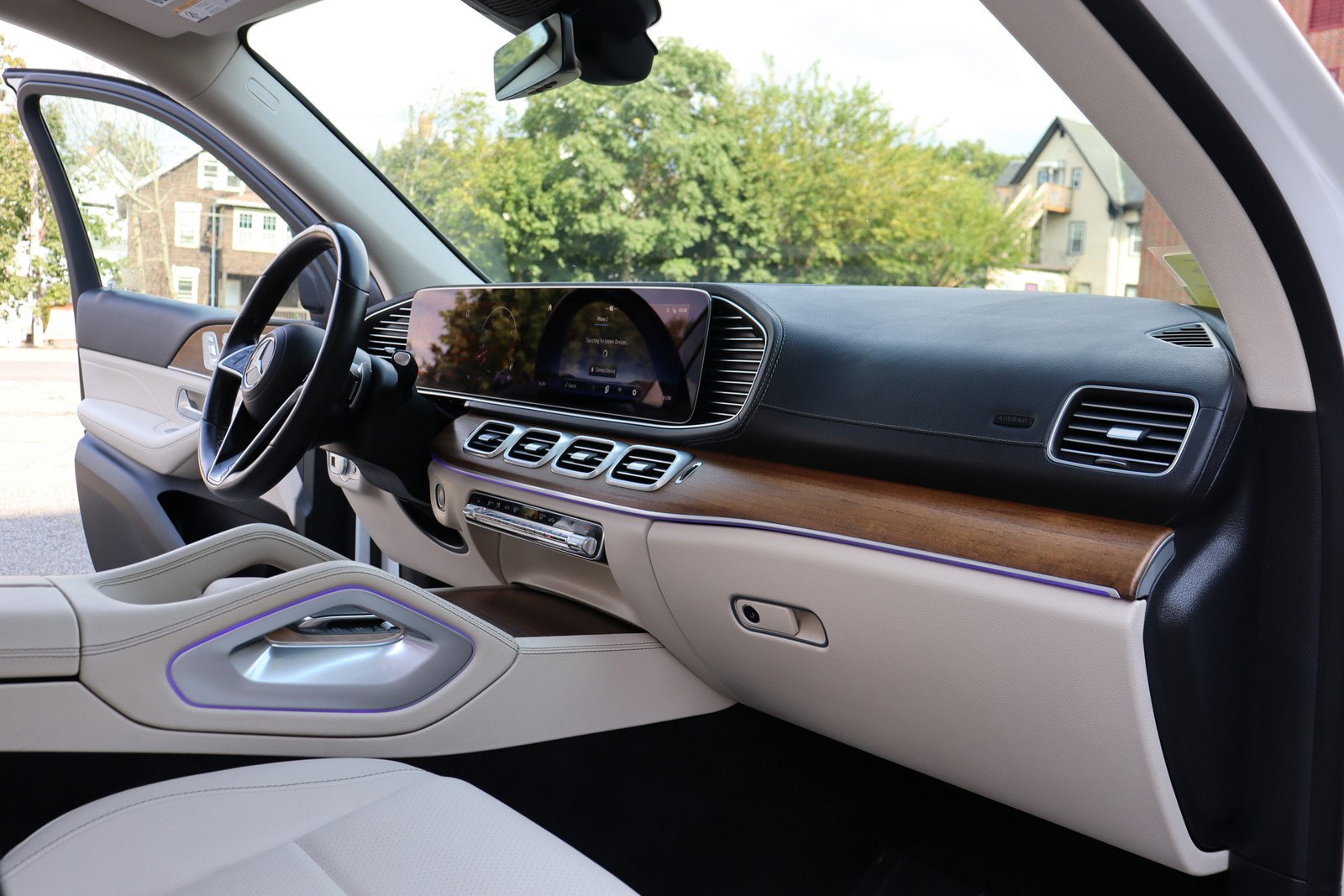 Used 2024 Mercedes-Benz GLS 450 4MATIC image 18