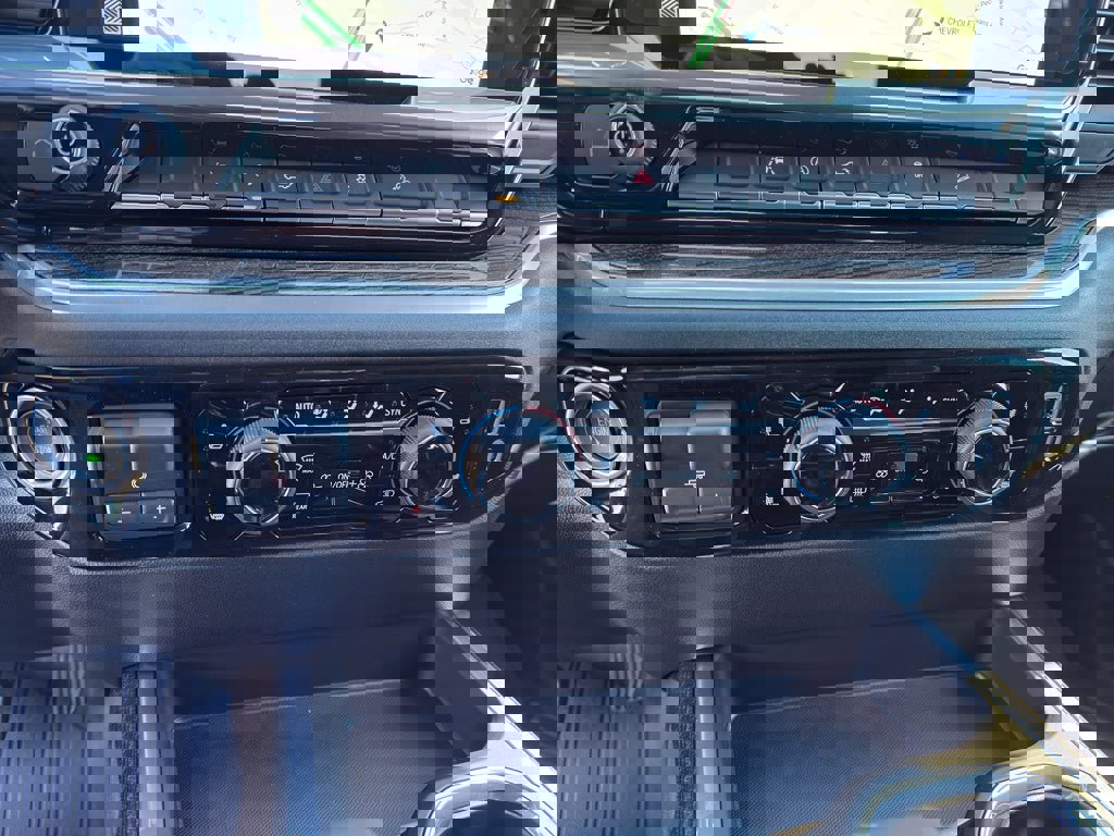 New 2026 Chevrolet Silverado 1500 LT w/ Z71 Off-Road Package image 16