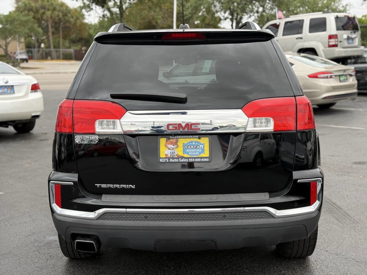 Used 2017 GMC Terrain SLT w/ Driver Alert Package I FWD image 7
