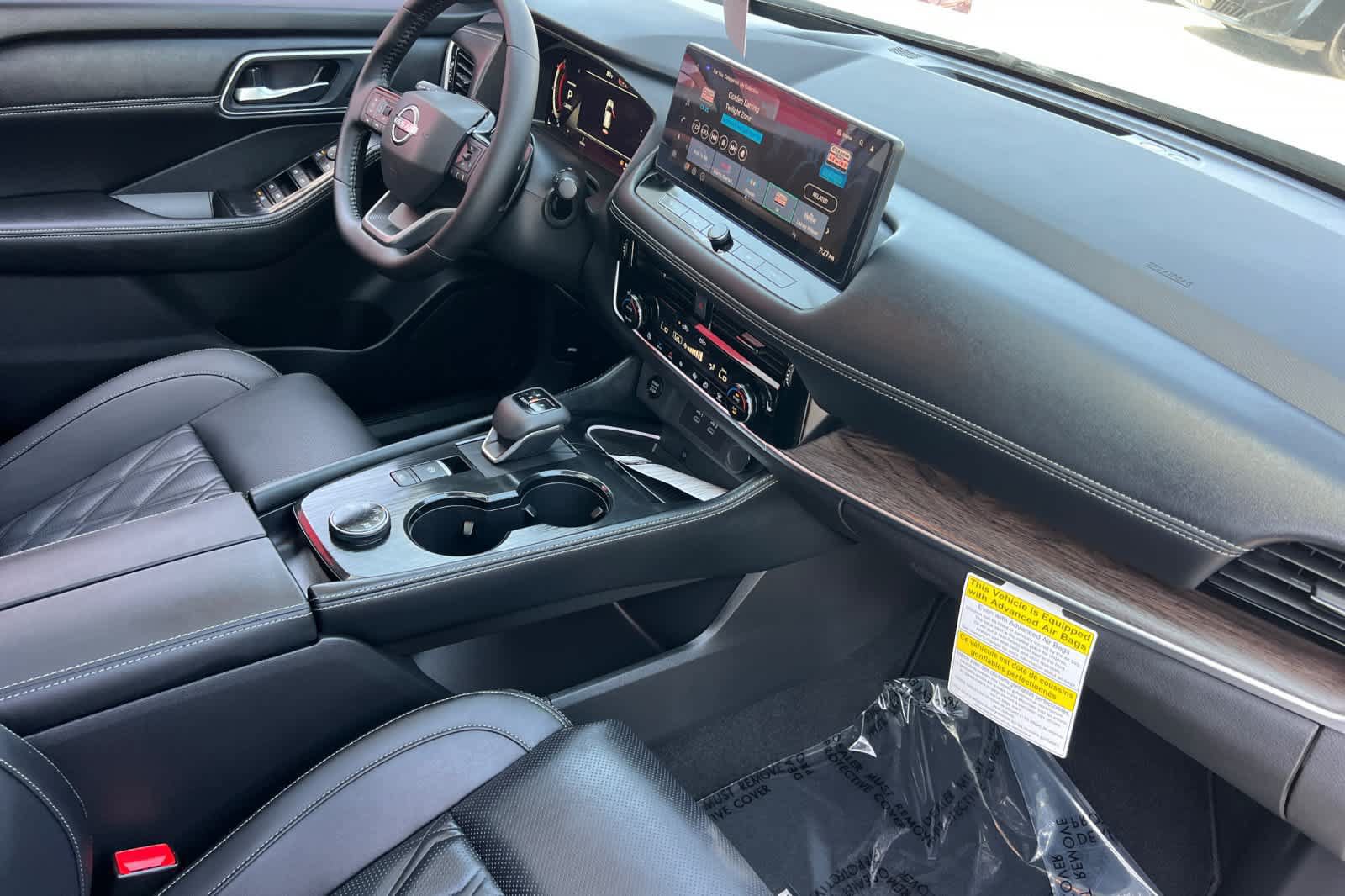 New 2026 Nissan Rogue Platinum AWD/4WD image 19