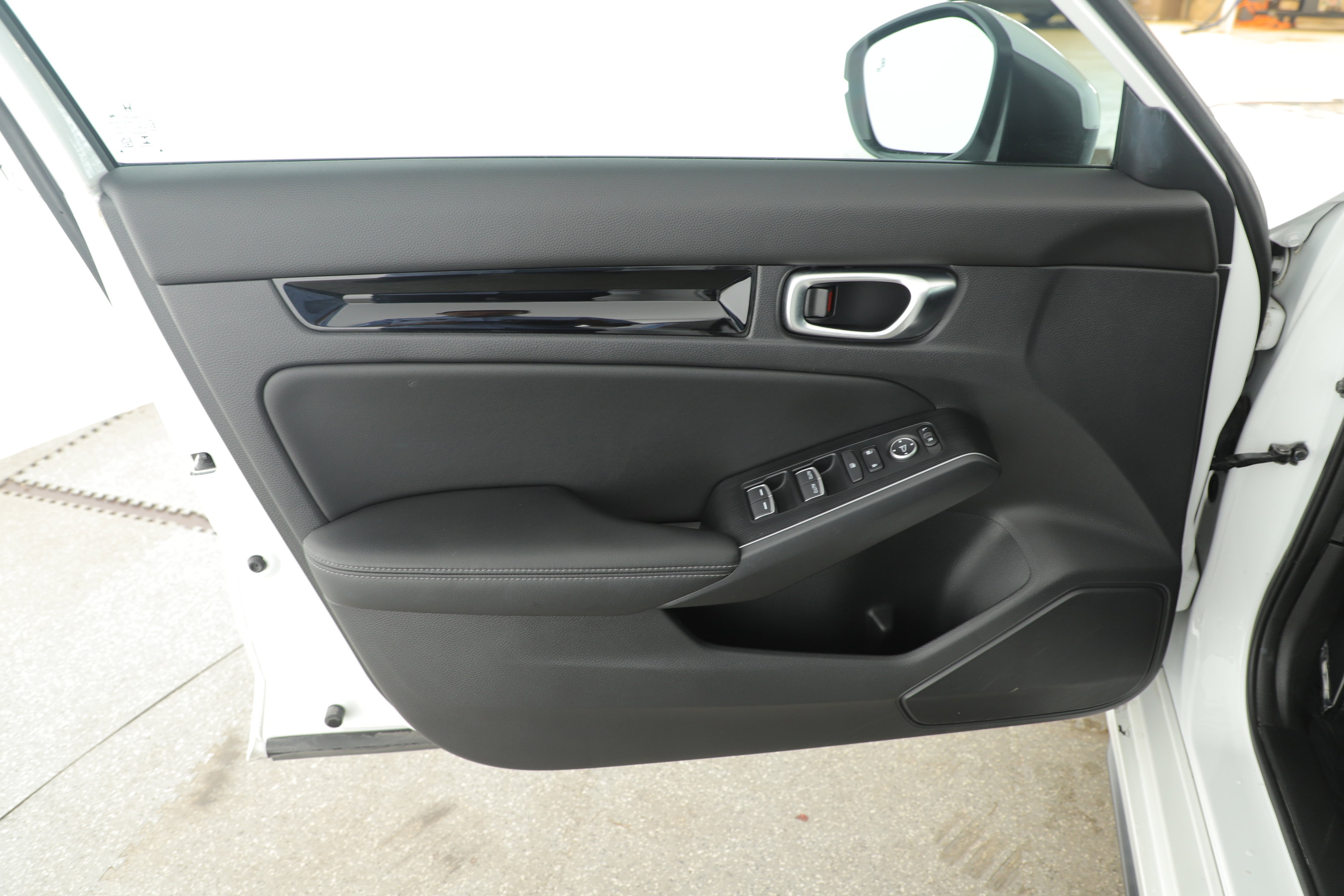 Used 2022 Honda Civic Sport Touring image 9