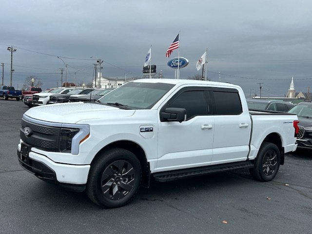 Used 2024 Ford F150 Lightning Flash AWD/4WD image 3