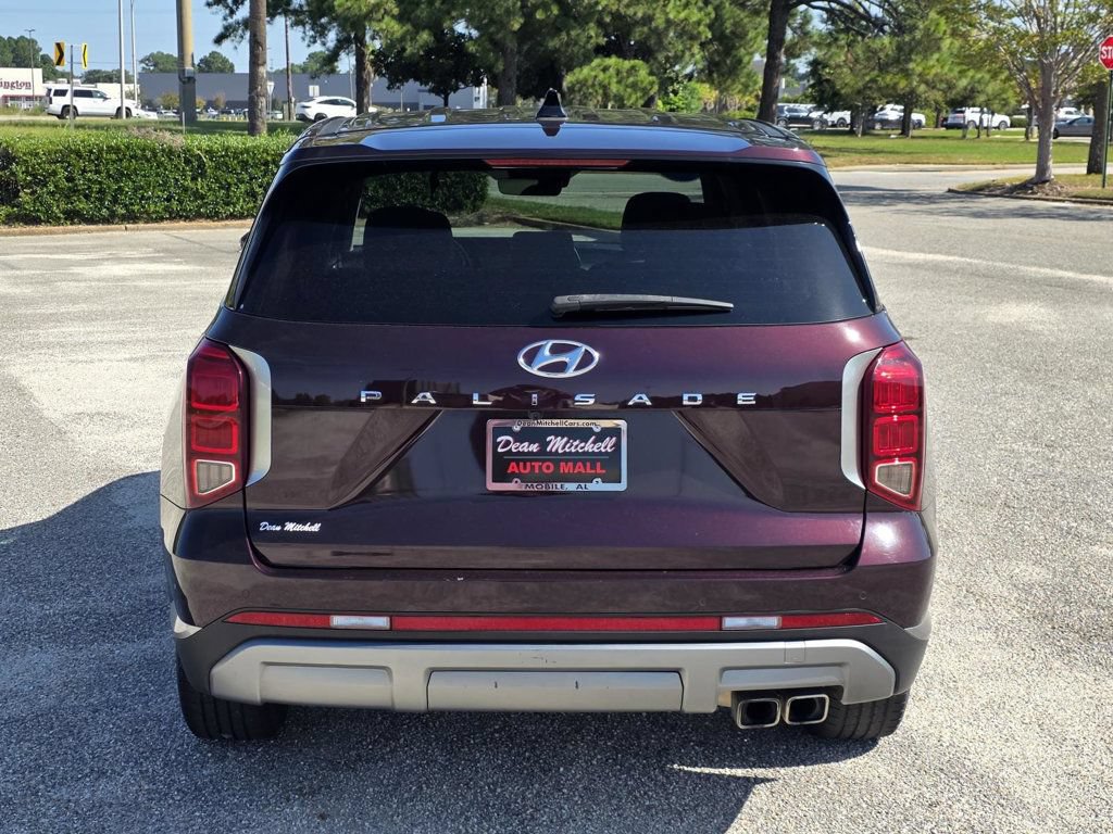 Used 2023 Hyundai Palisade SE FWD image 3