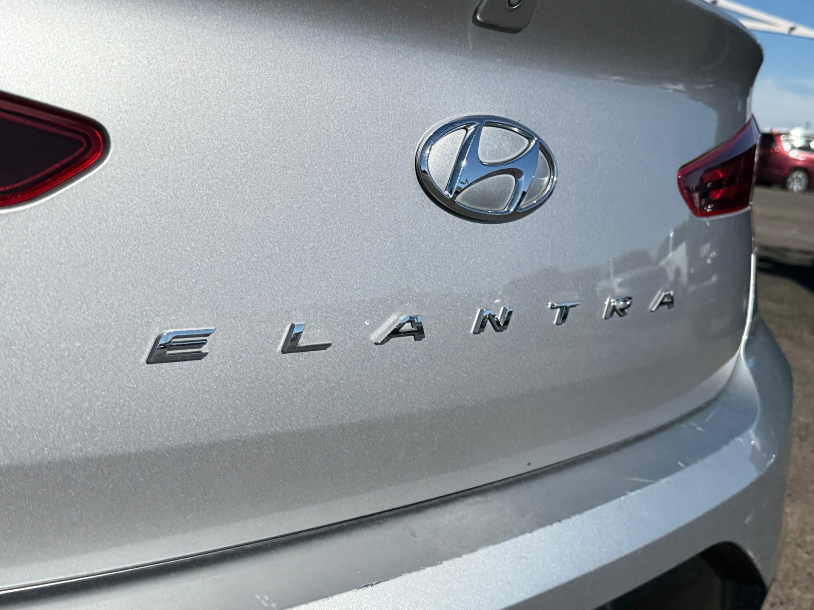 Used 2020 Hyundai Elantra SEL image 30