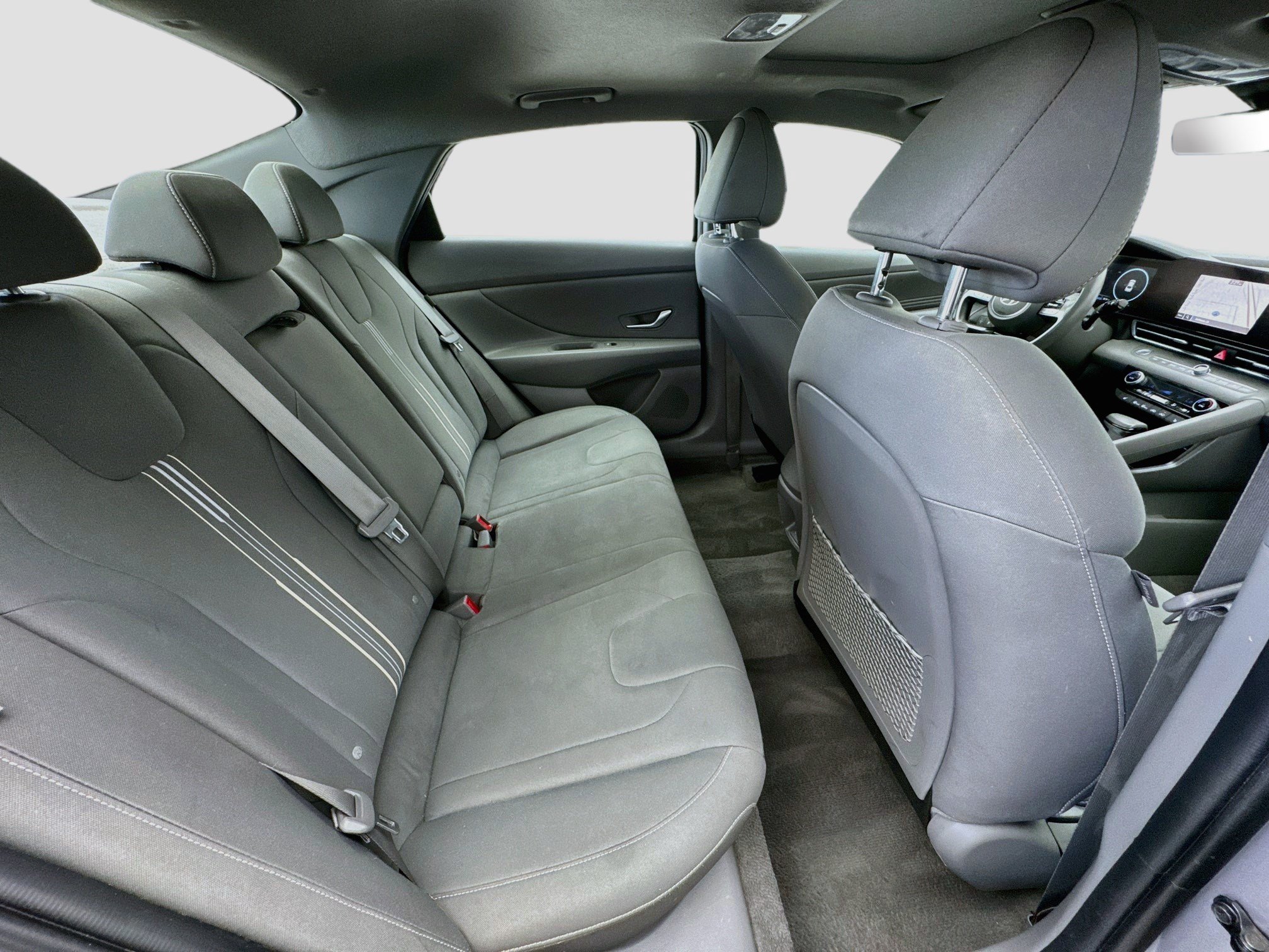 Used 2025 Hyundai Elantra SEL FWD image 19