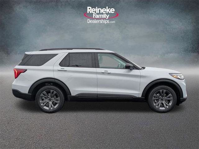 New 2026 Ford Explorer Active image 4