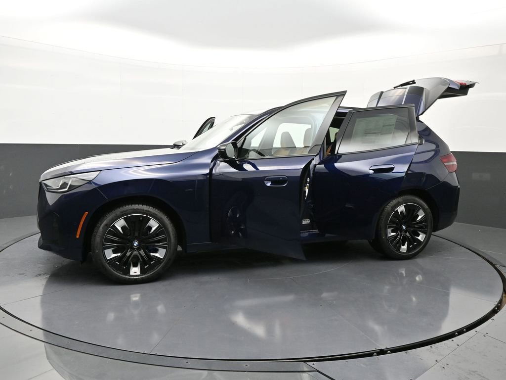 Used 2025 BMW X3 M50 w/ Premium Package image 44