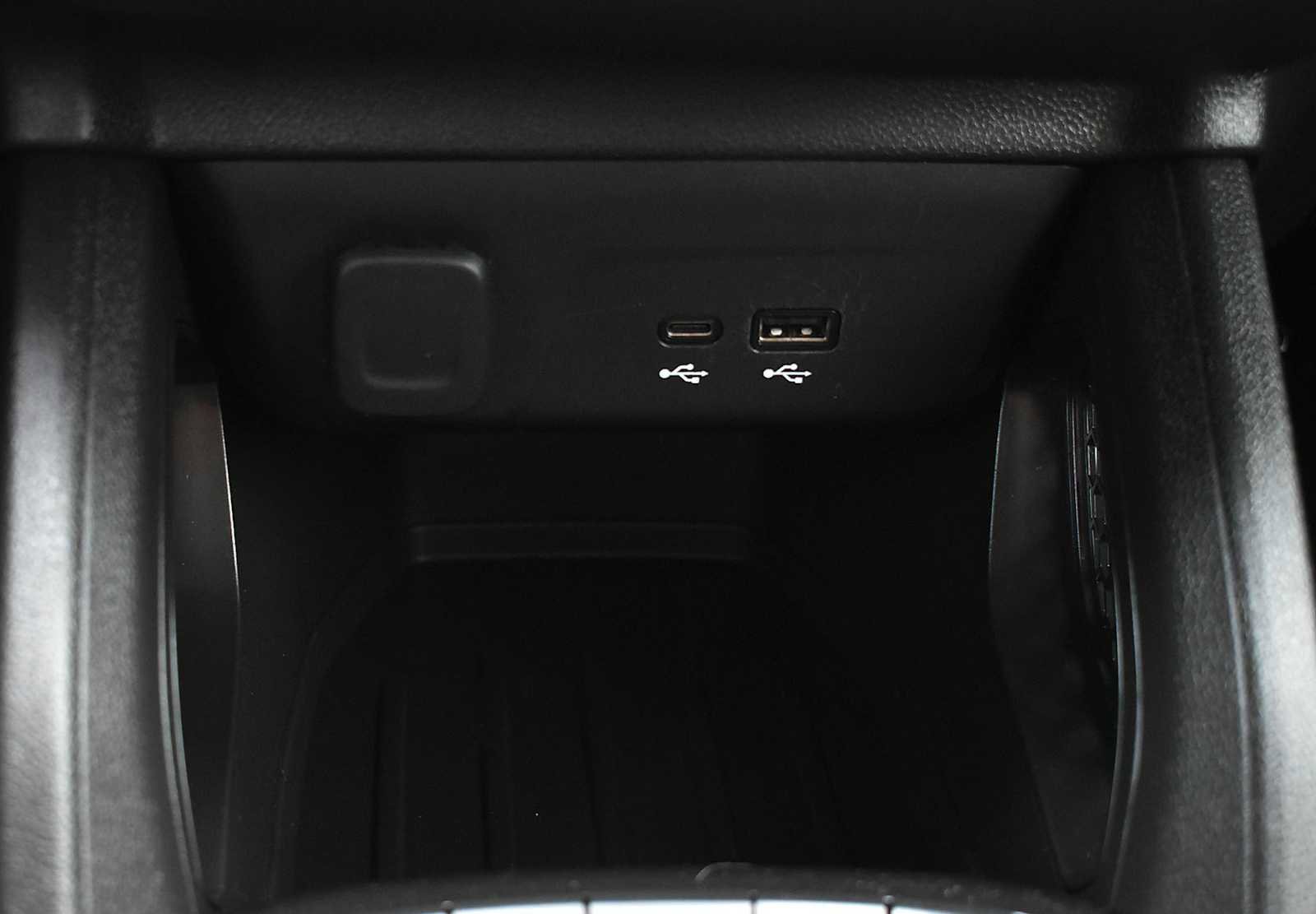 Used 2024 Chevrolet TrailBlazer LS w/ LS Convenience Package image 17