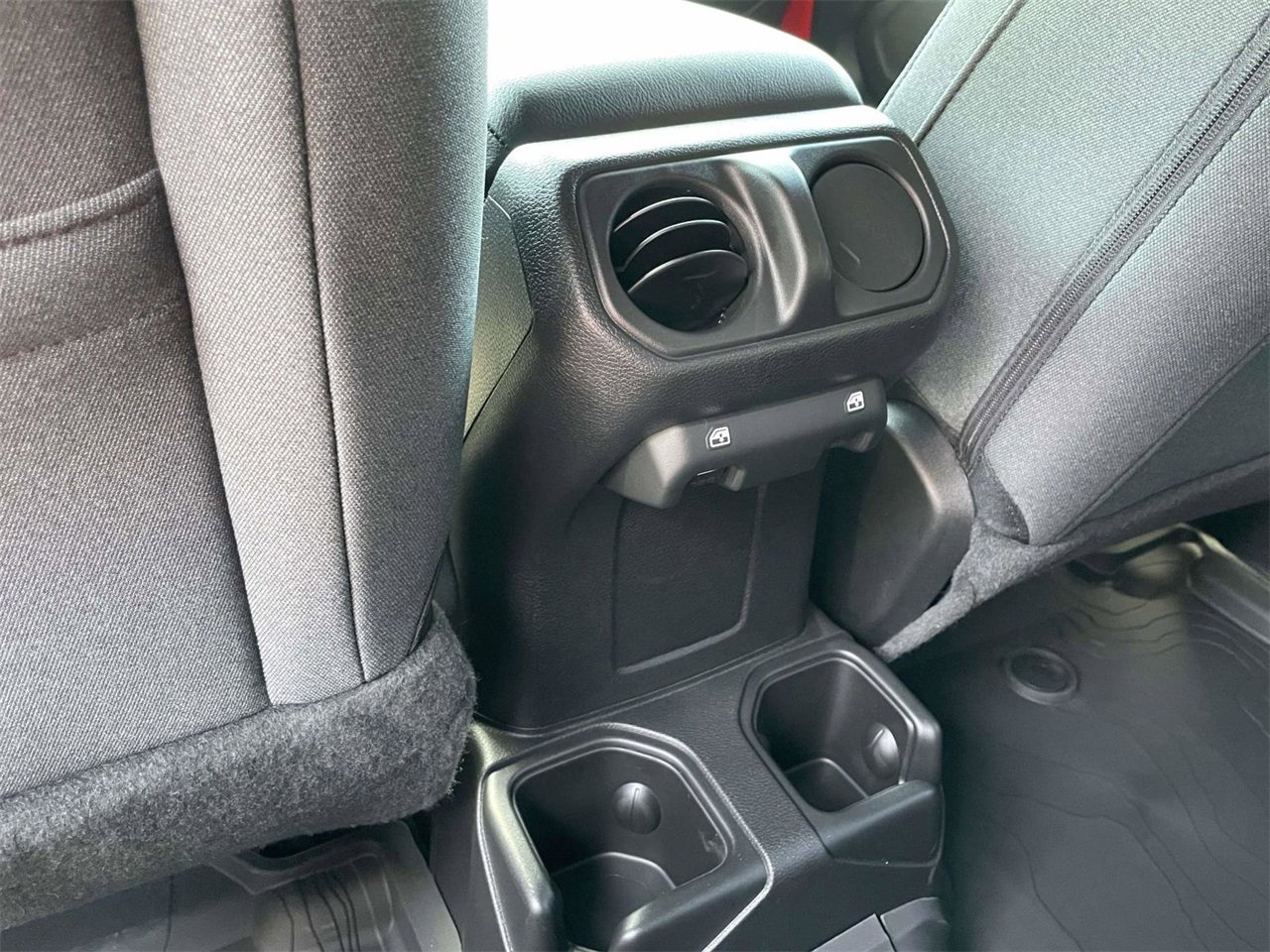 New 2025 Jeep Wrangler Sport S image 29