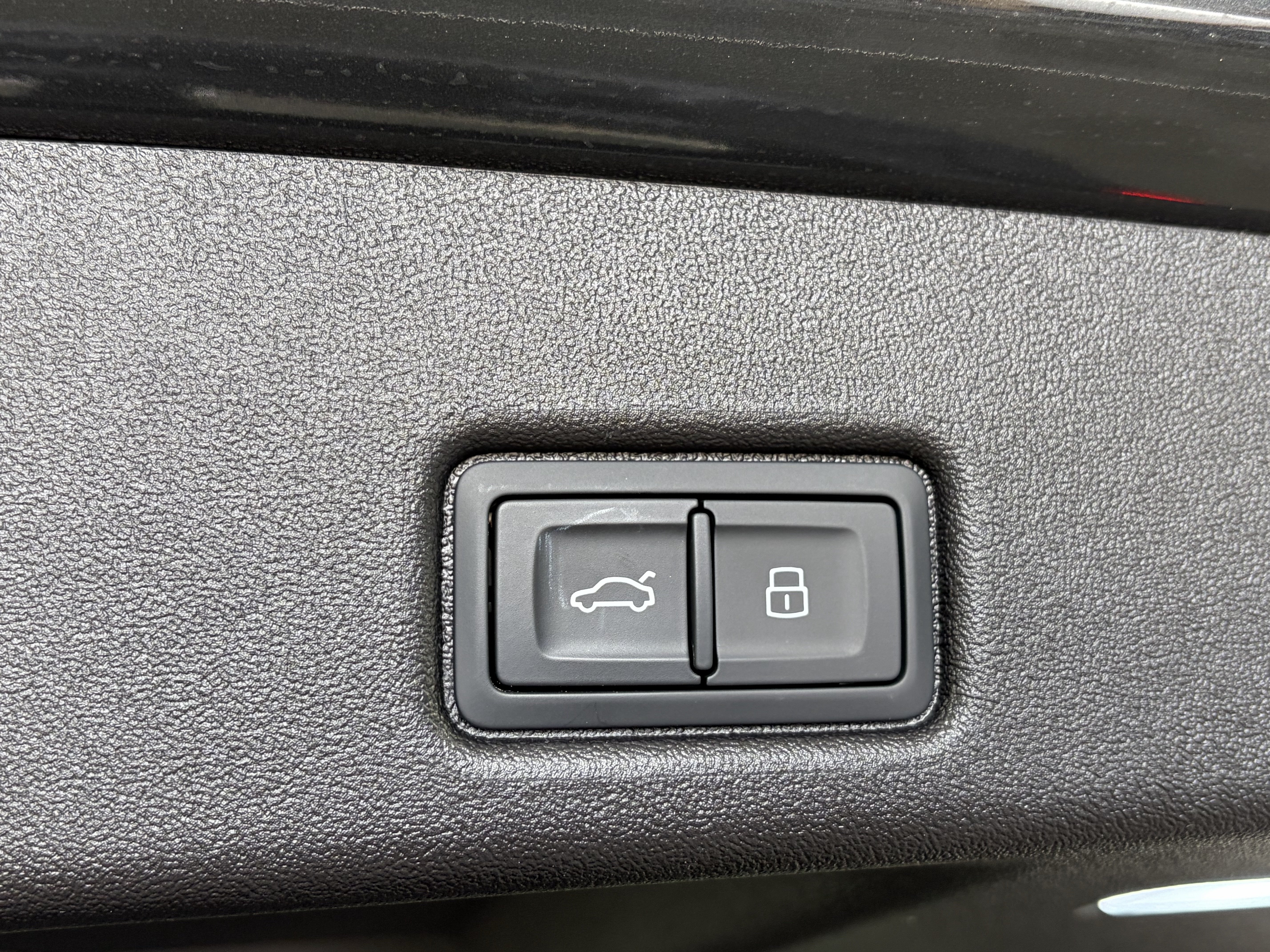 Used 2025 Audi Q5 Prestige AWD/4WD image 15