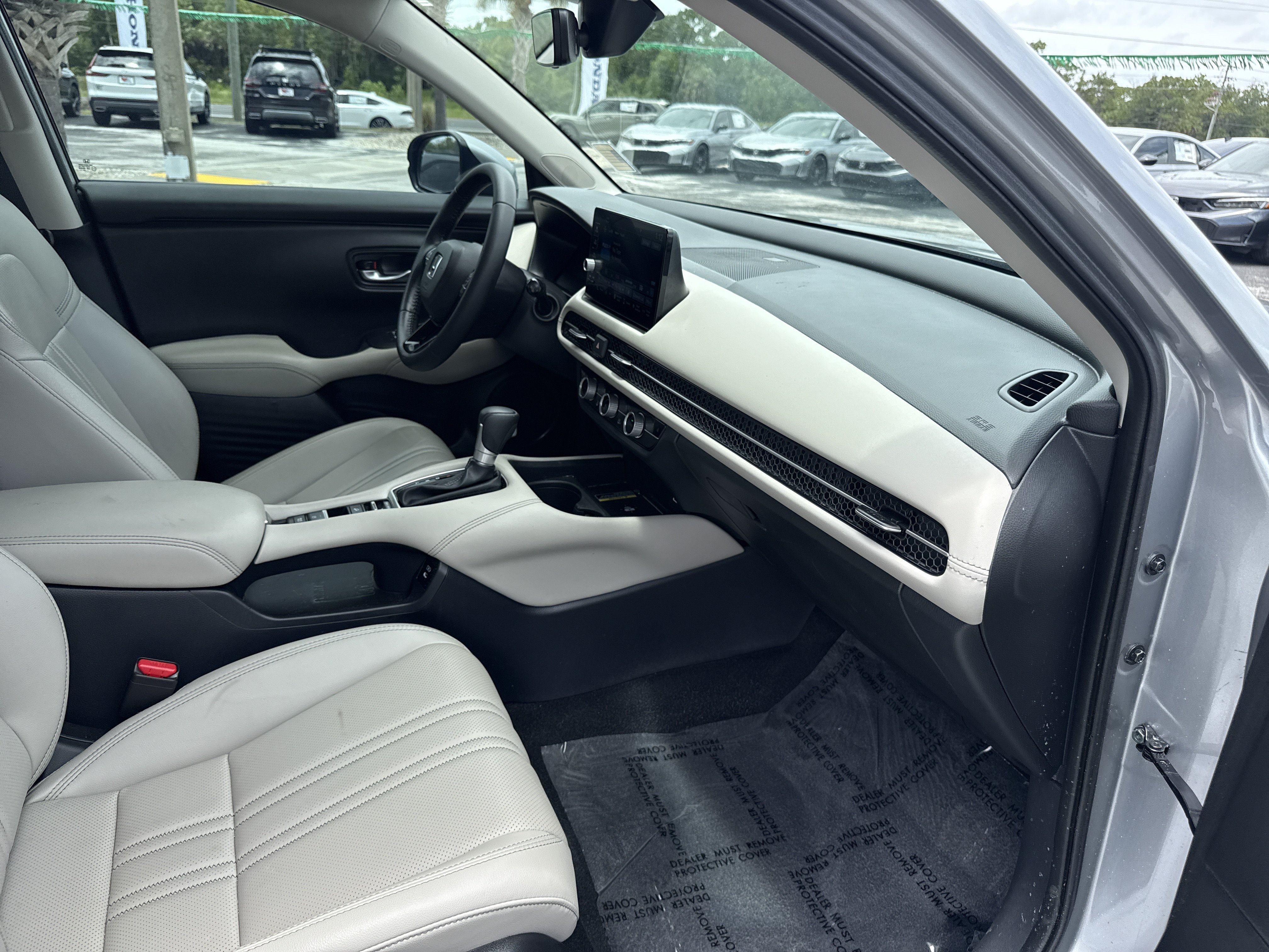Certified 2025 Honda HR-V EX-L image 18