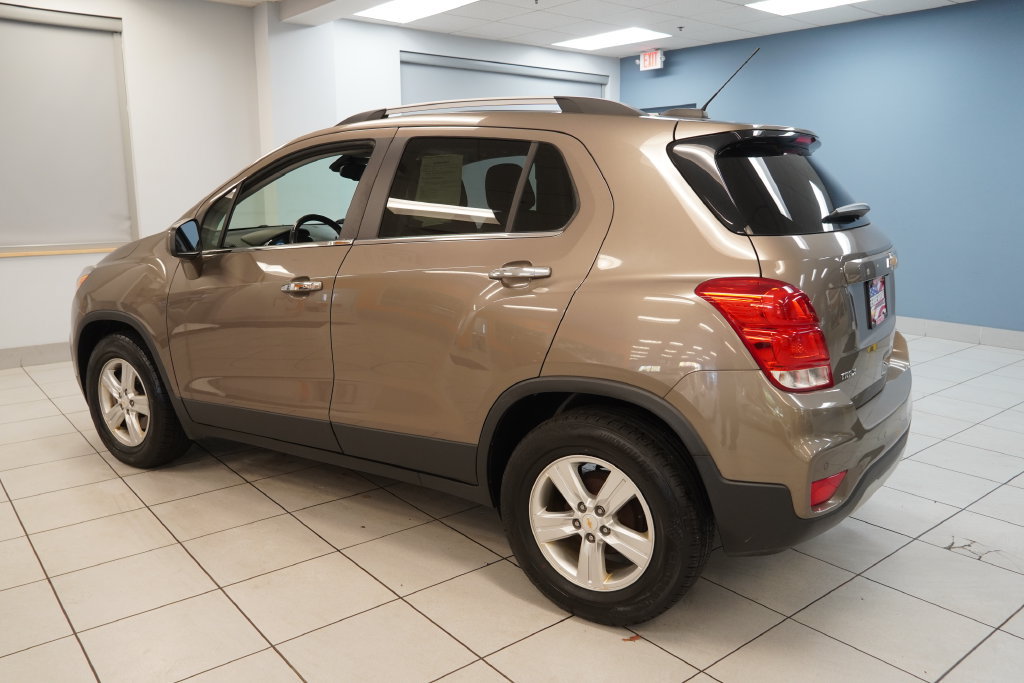 Used 2020 Chevrolet Trax LT w/ Driver Confidence Package FWD image 7