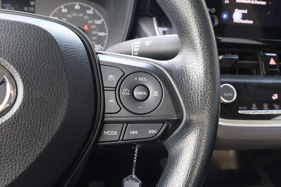 Used 2024 Toyota Corolla LE FWD image 25
