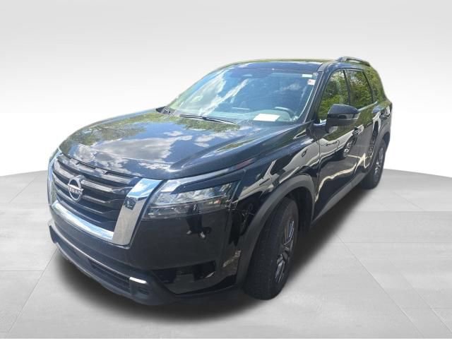 Used 2025 Nissan Pathfinder SV AWD/4WD image 10