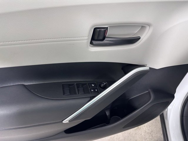 Used 2022 Toyota Corolla Cross LE image 18