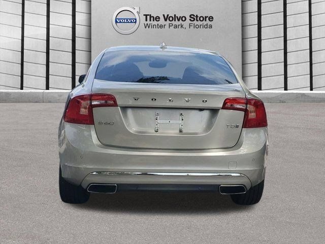 Used 2018 Volvo S60 T5 Inscription FWD image 5