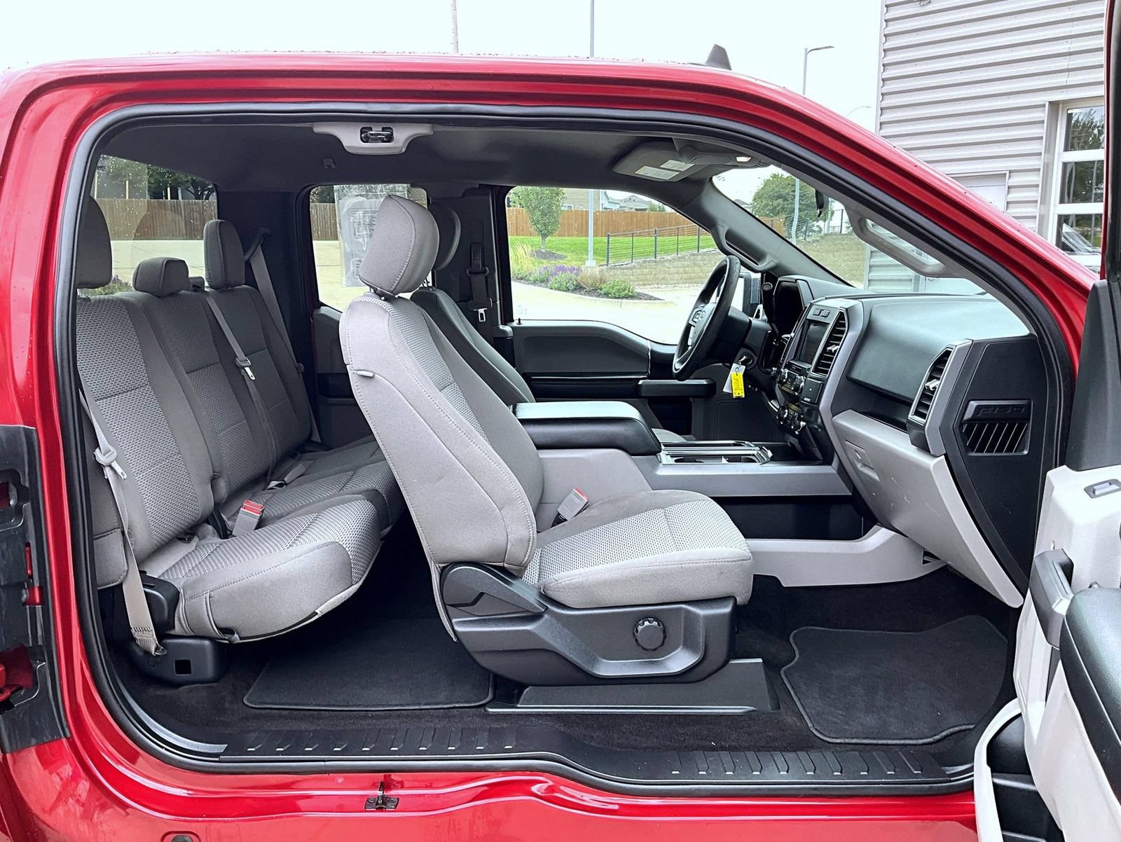 Used 2019 Ford F150 XLT AWD/4WD image 22