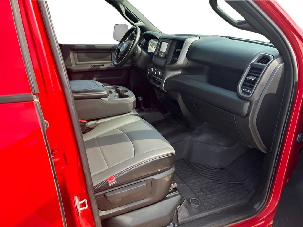 Used 2022 RAM 2500 Tradesman w/ Chrome Appearance Group AWD/4WD image 10