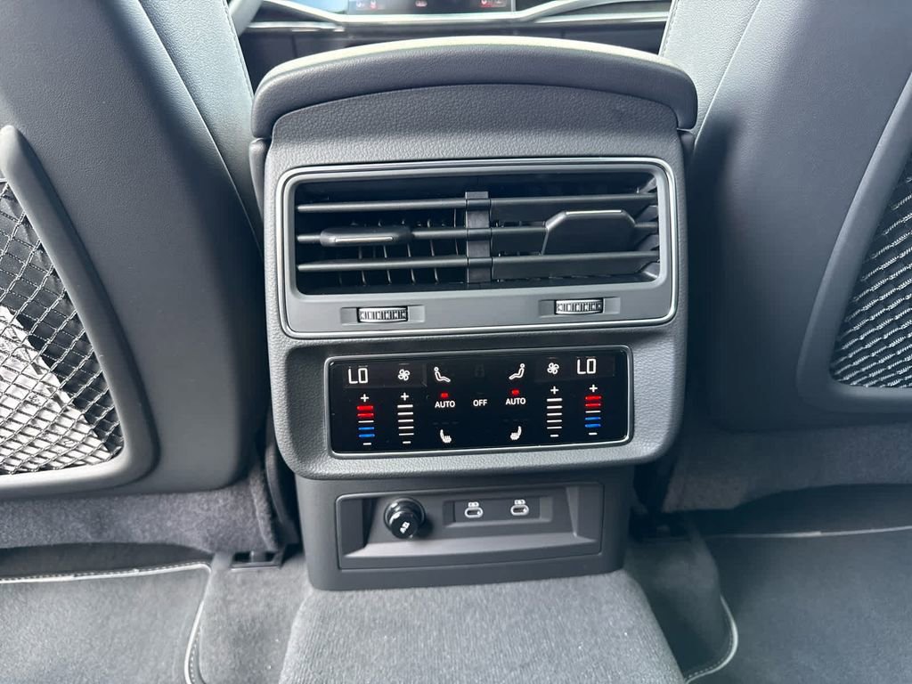 New 2025 Audi Q7 3.0T Premium Plus image 20