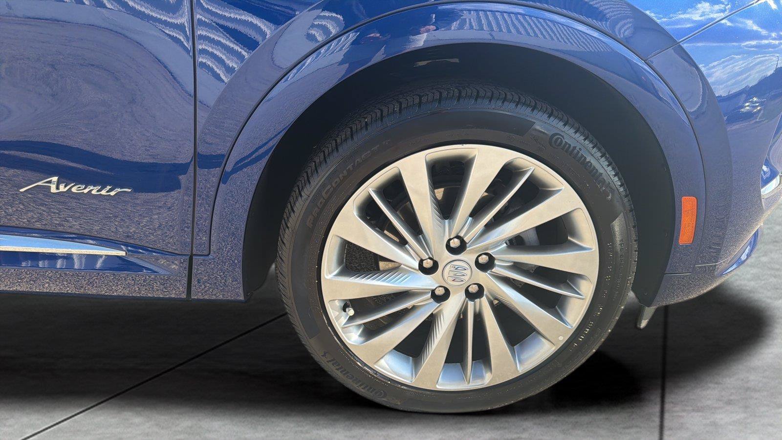 Used 2025 Buick Envision Avenir AWD/4WD image 28